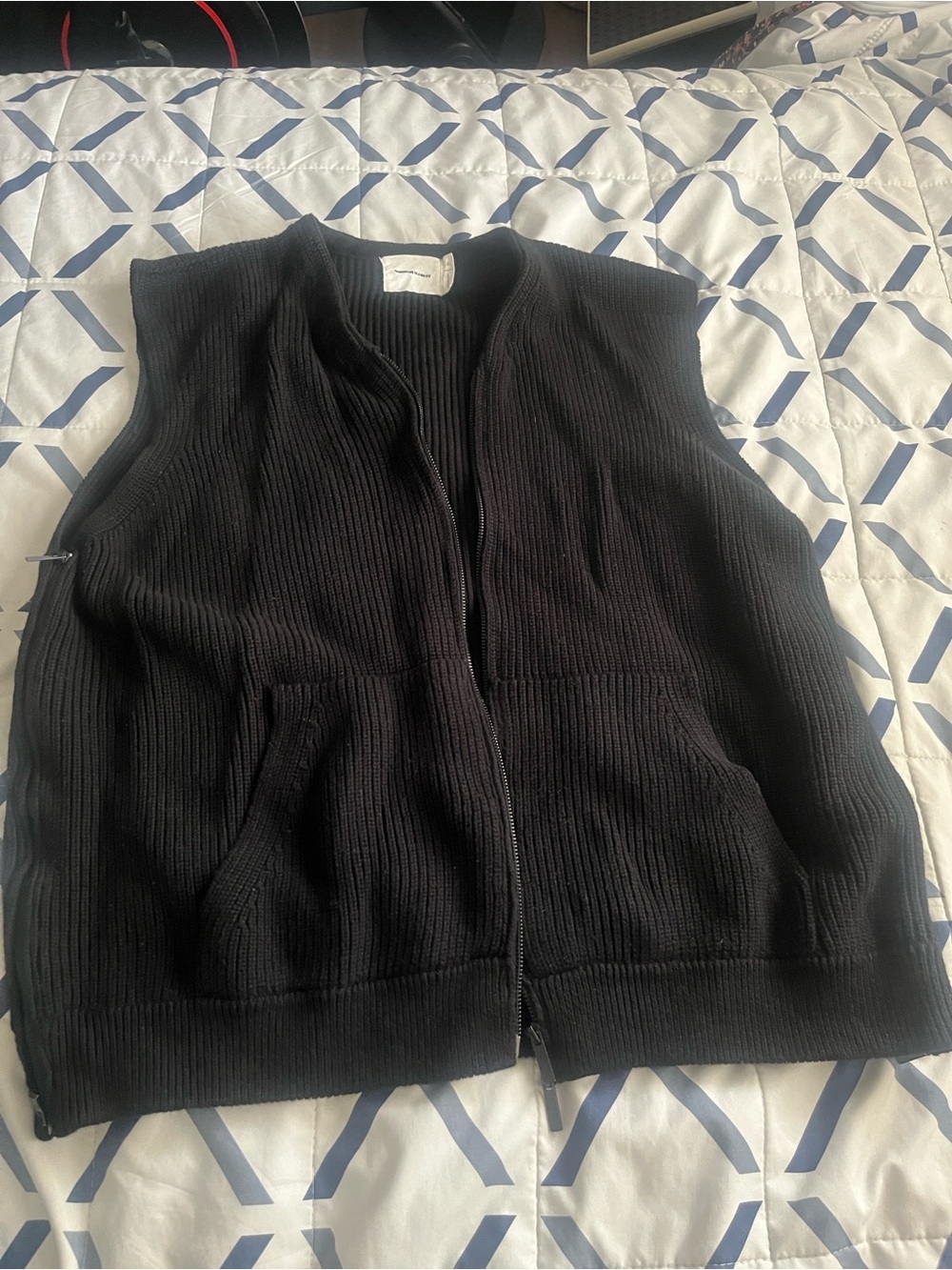 Common market, black Ribbed Zip-Up Vest